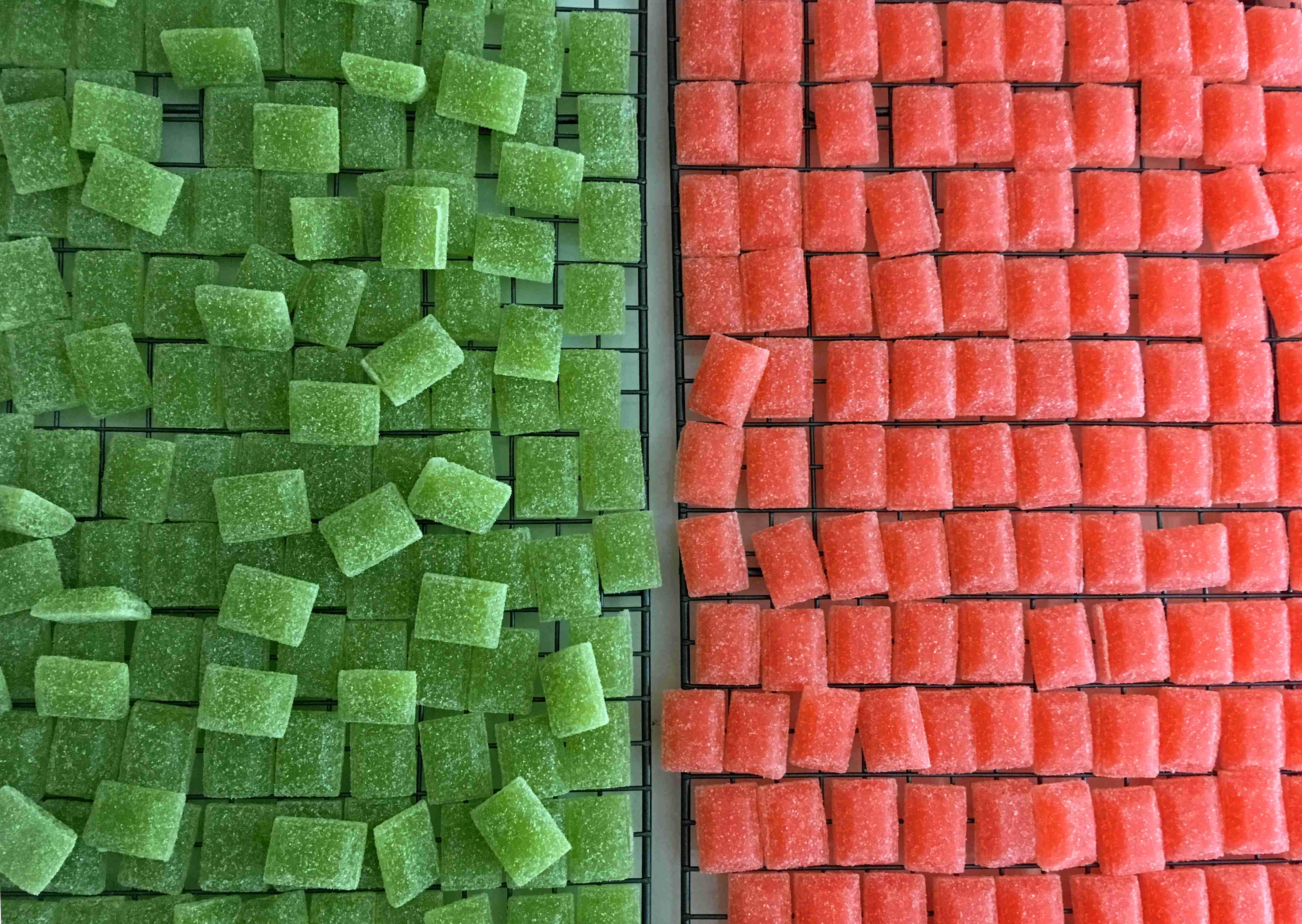 https://oregonbaba.com/wp-content/uploads/2018/11/red-and-green-gummies-JPG-EDIT.jpg